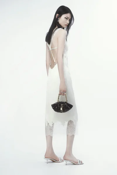 Look 3